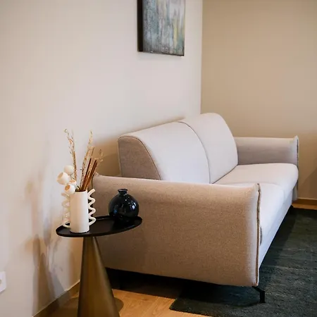 The Balcony Premium - 3 Min Walk To Bernina Express & Station Тирано